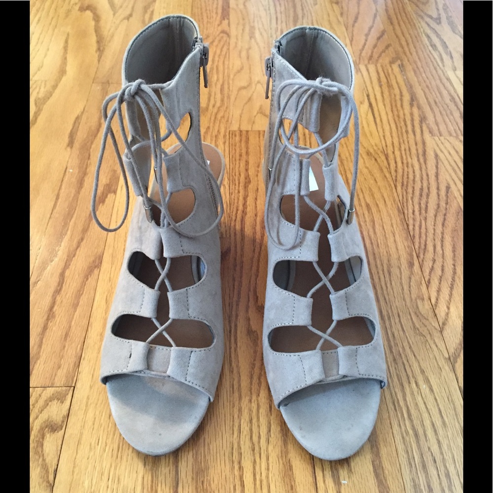 Lace up Wedges